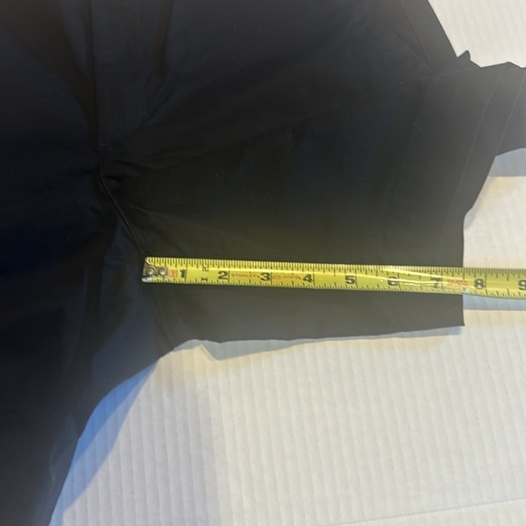 NWT Old Navy black everyday shorts mid rise zipper front pockets can be belted - Picture 2 of 11